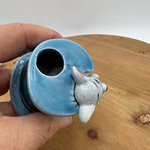 Vintage Mouse in Blue Hat Toothpick Holder Stamped on bottom Japan blue gray - Picture 5 of 12